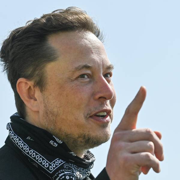 Elon Musk Finger dpa Archiv