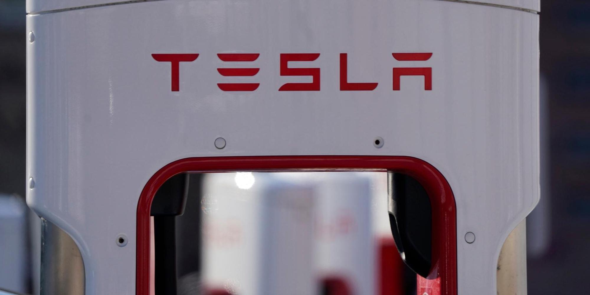 Tesla_Ladesaeule