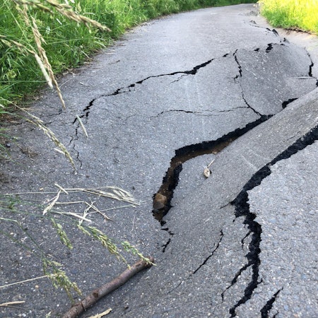 Unterspuelter_feldweg2