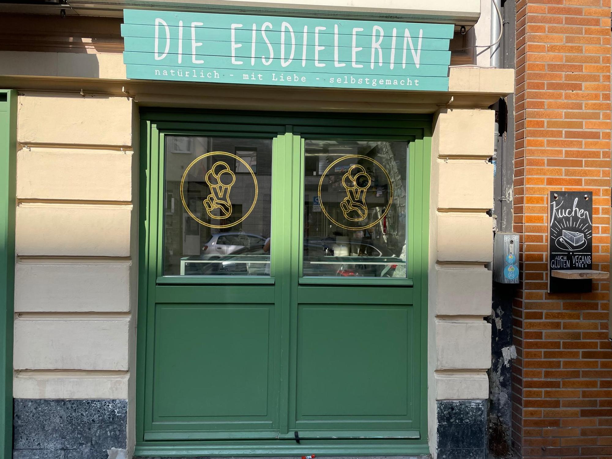 eisdielerin