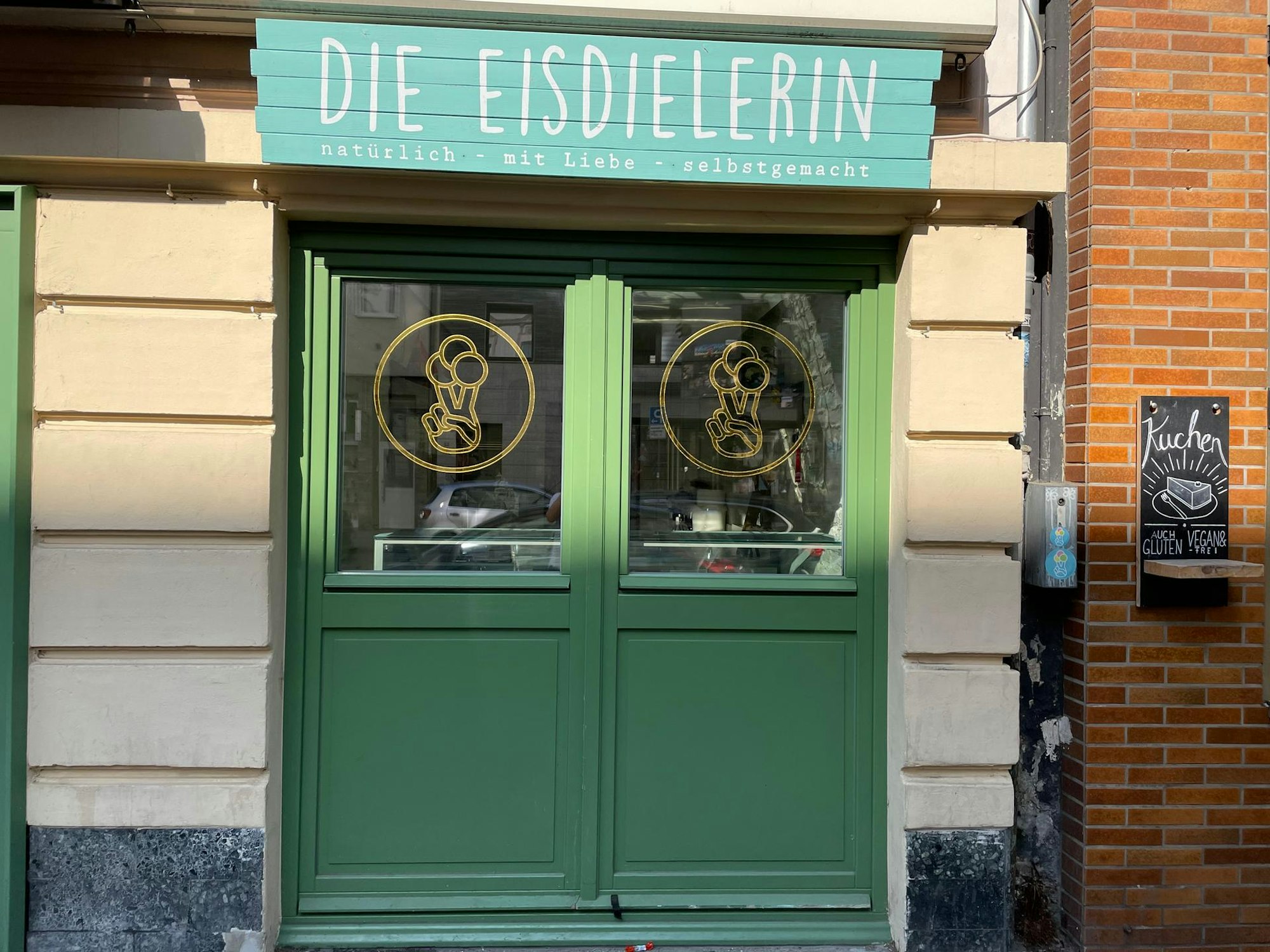 eisdielerin
