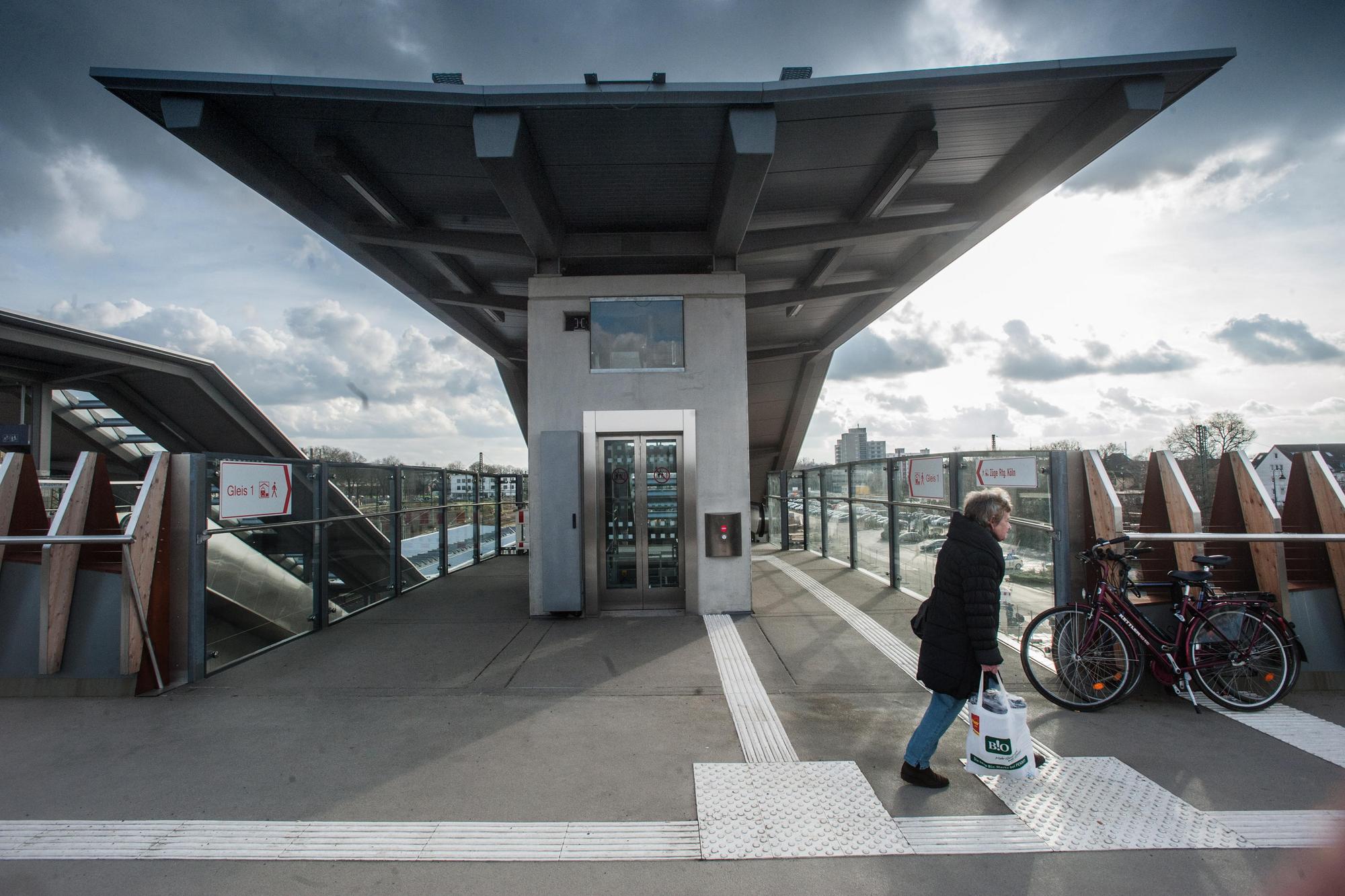 leverkusen-bahnhof-opladen-ALF_9932