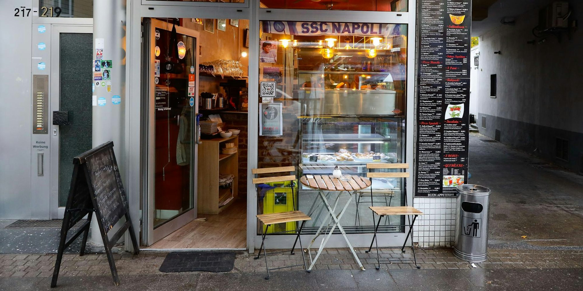 Il Golfo di Napoli Außenansicht