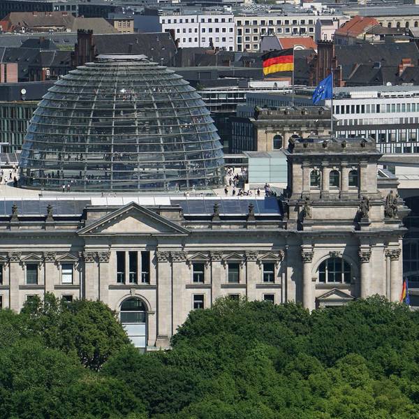 Reichstagsgebäude Berlin dpa