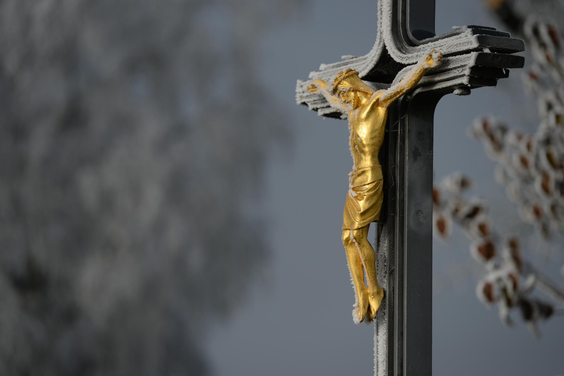 Kreuz Kirche Symbolbild