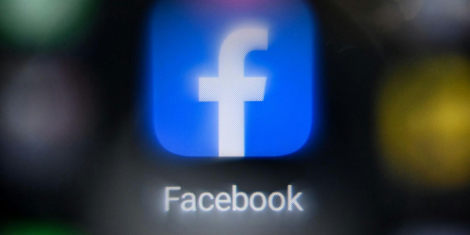 Facebook AFP 240822