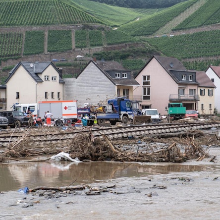 Bahnstrecke komplett zerstört