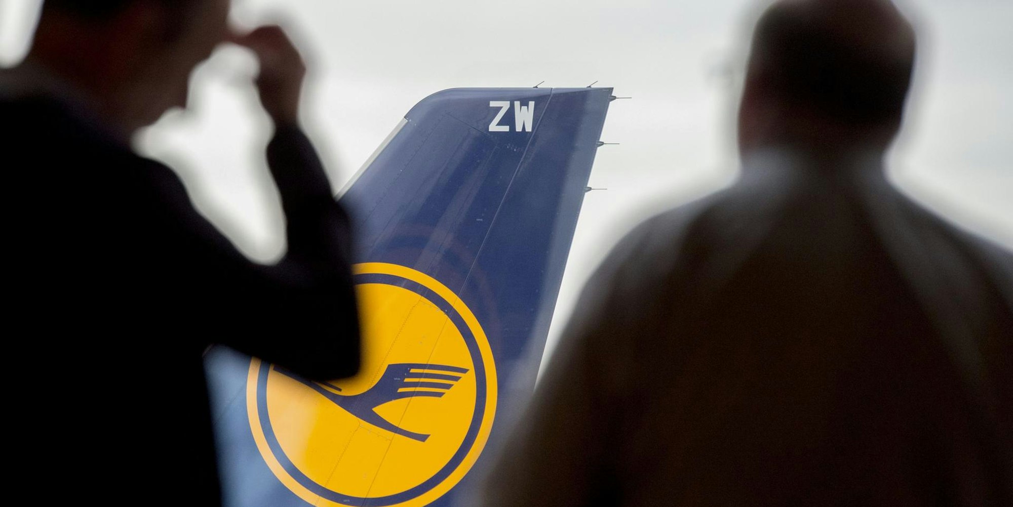 Lufthansa Symbol dpa 060922