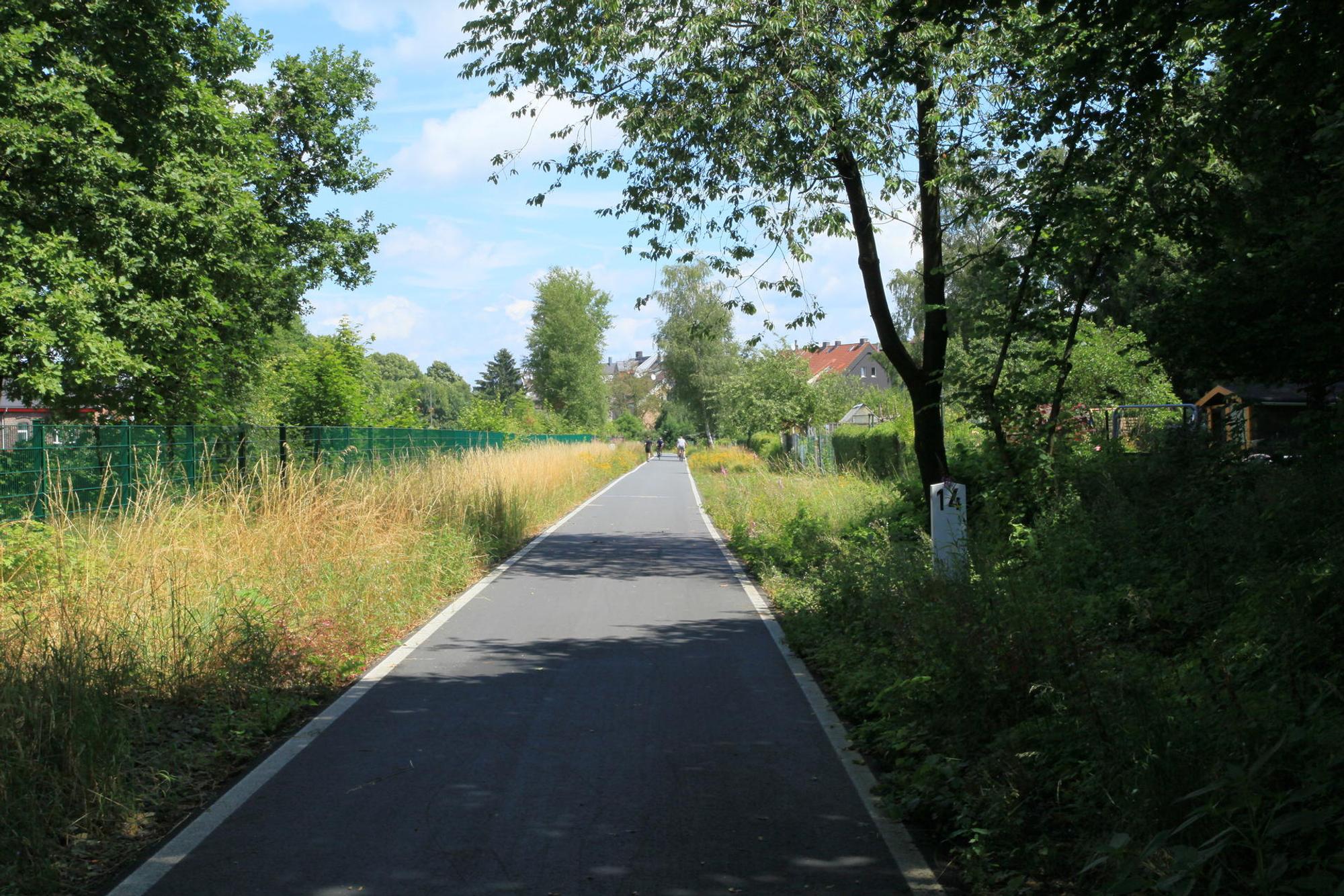 Balkantrasse_Remscheid_Lennep_-Wiki_Frank_Vincentz_CC-3.0
