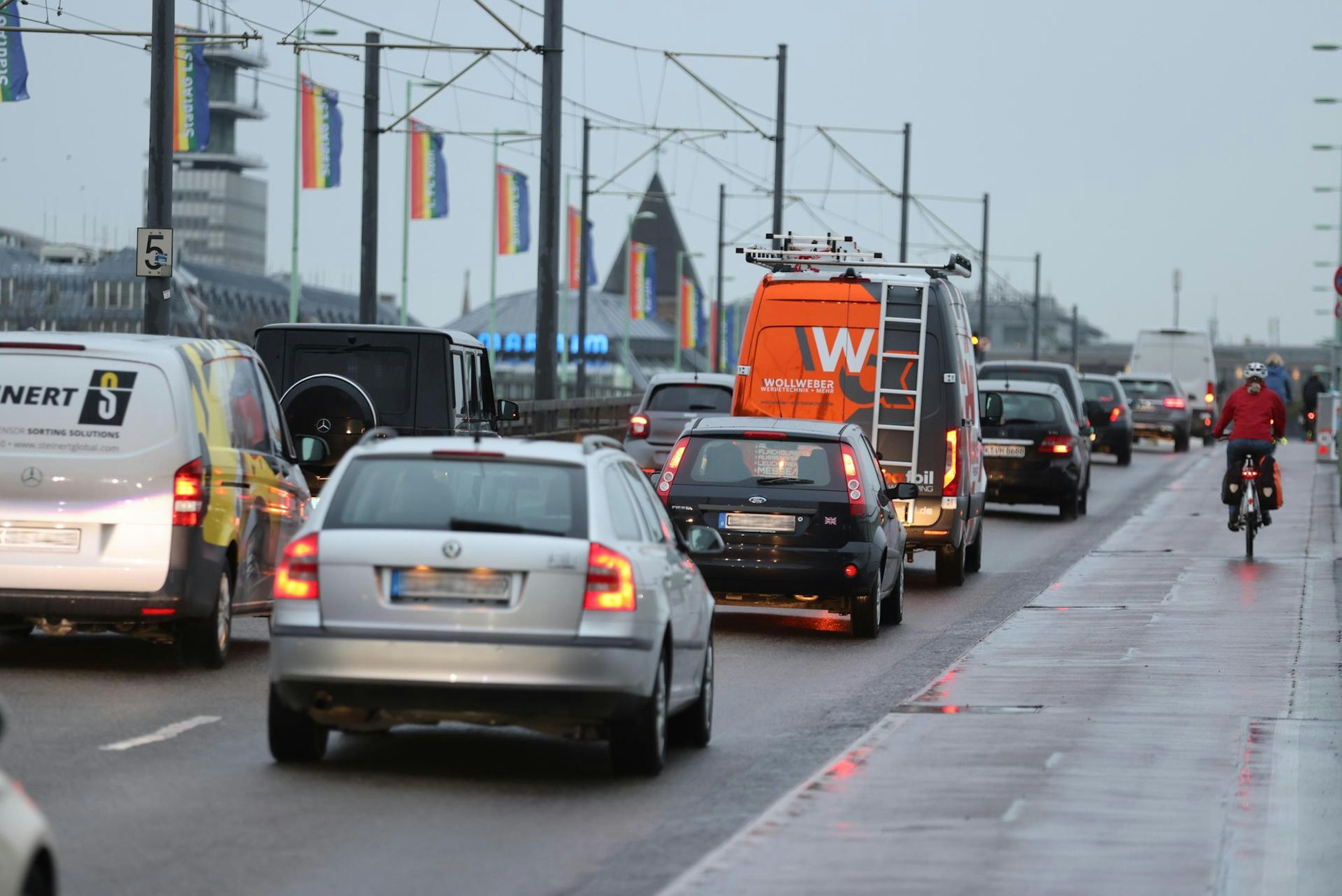 nab201008_Streik_KVB_04