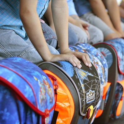 Grundschueler_Schultaschen