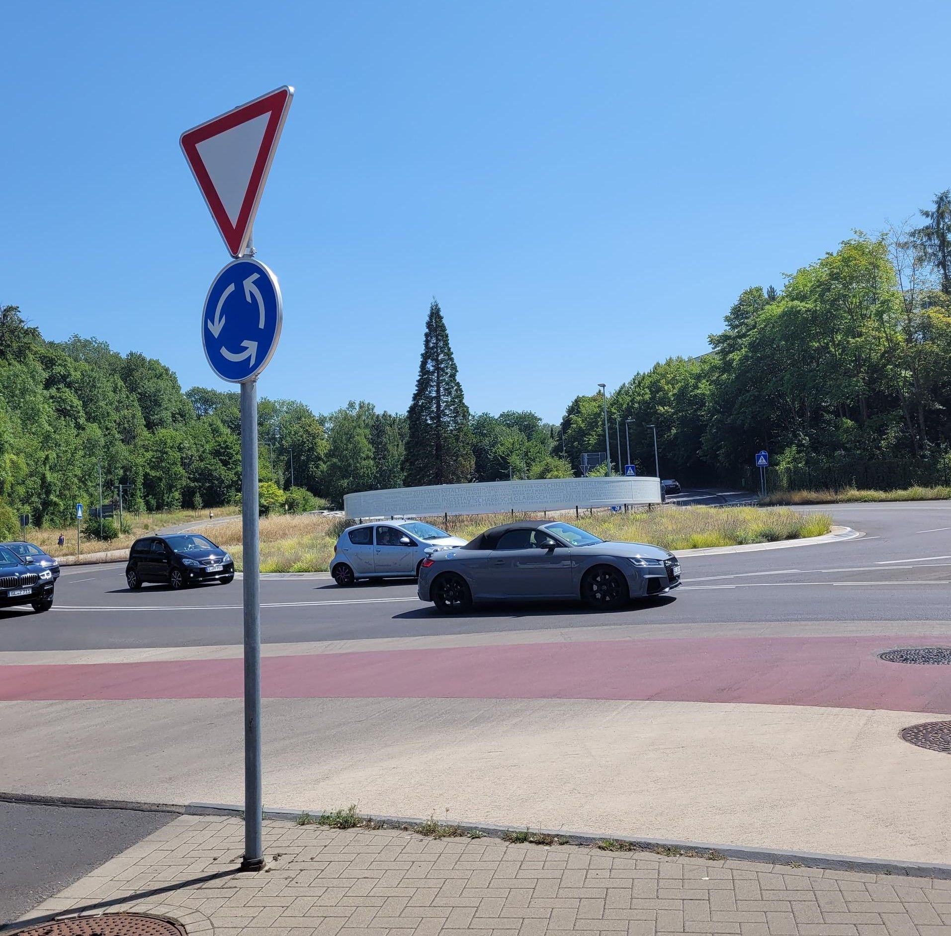Kreisverkehr 190722