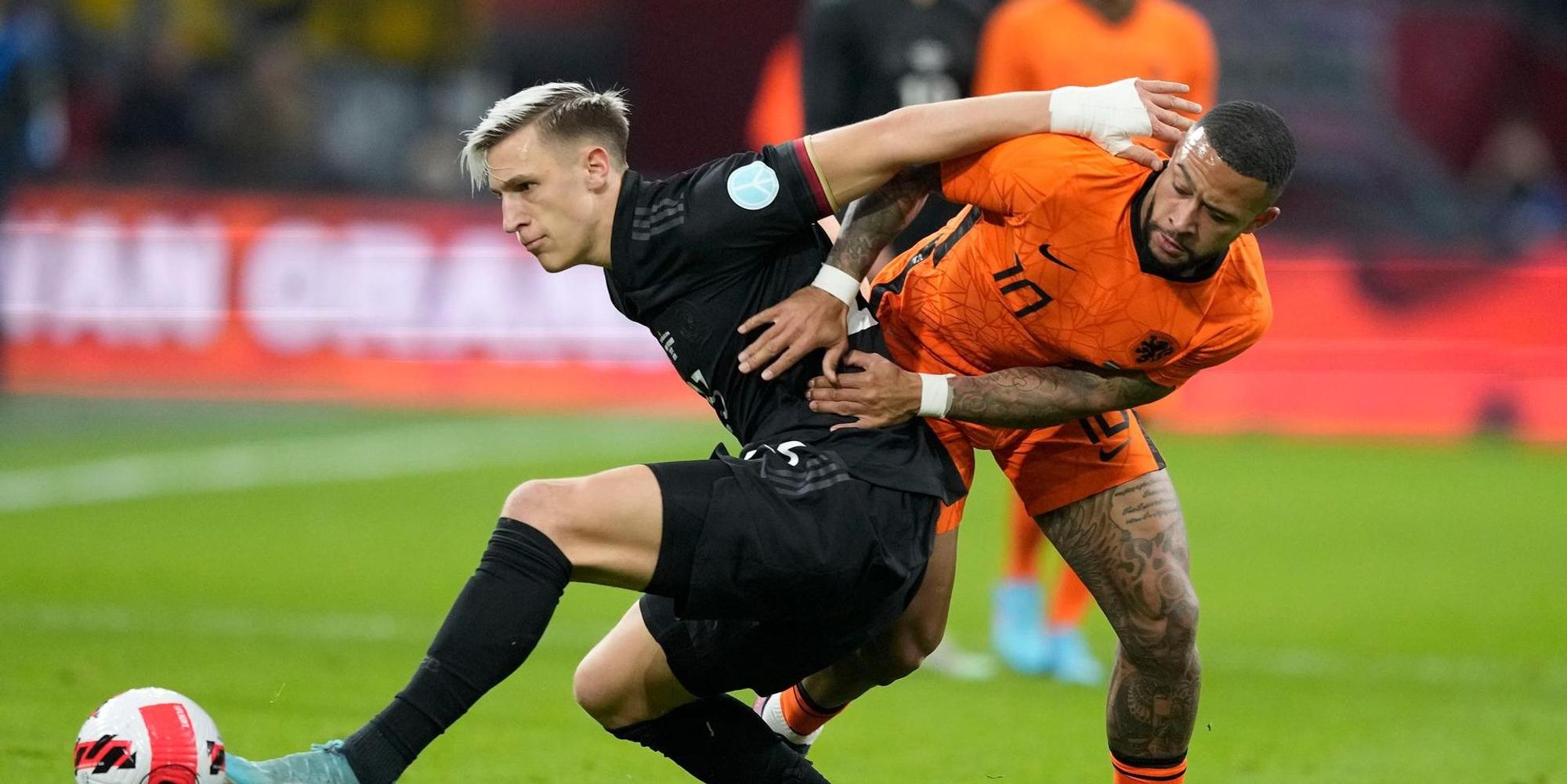 Schlotterbeck gegen Depay