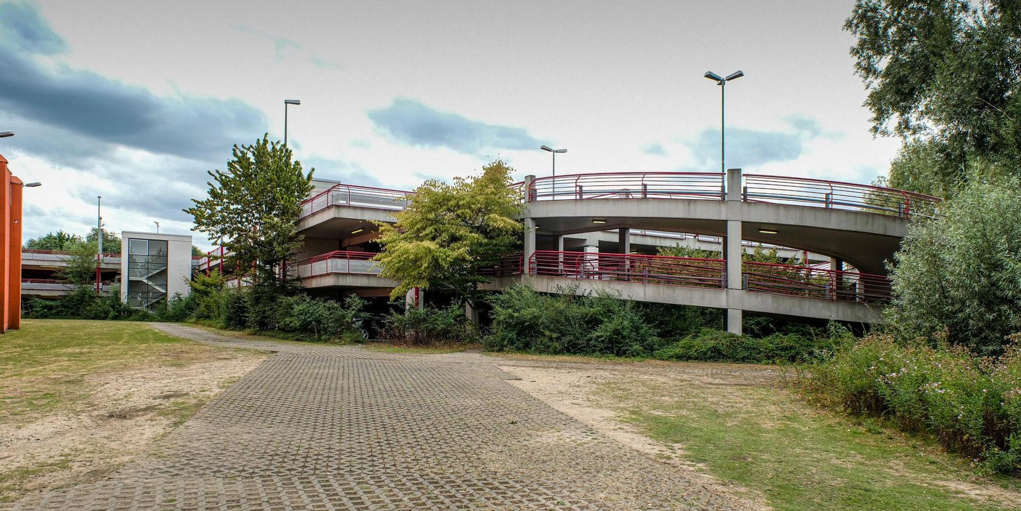 Haus Vorst Park and Ride