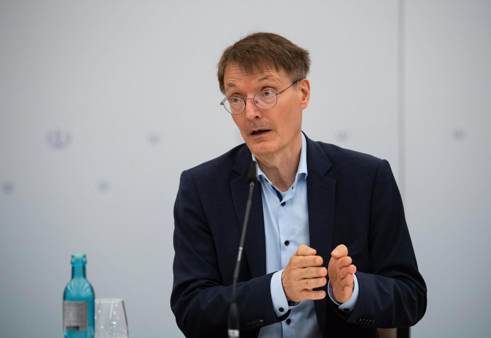 Karl Lauterbach KitKatGate 24052