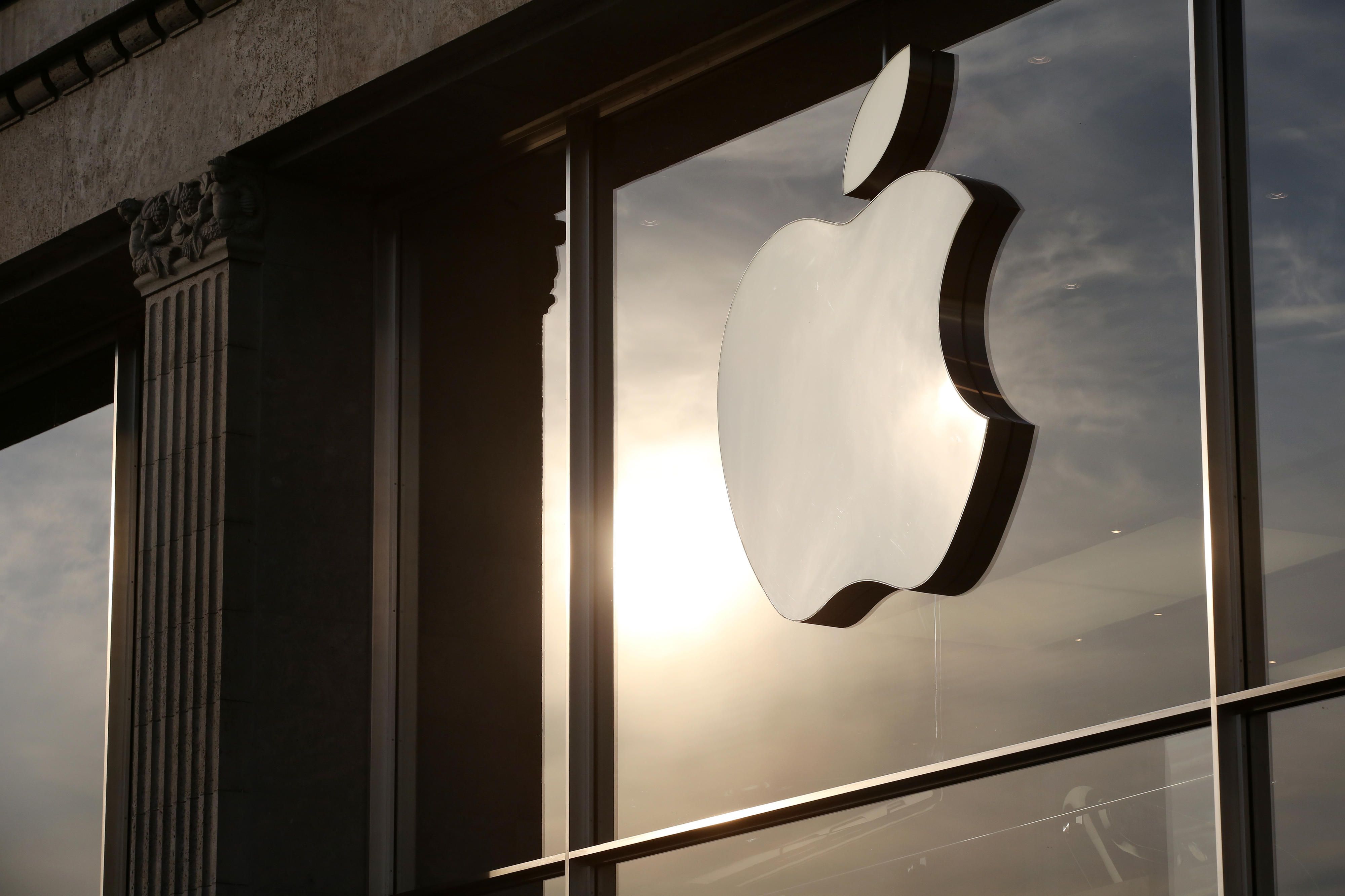 Apple 7