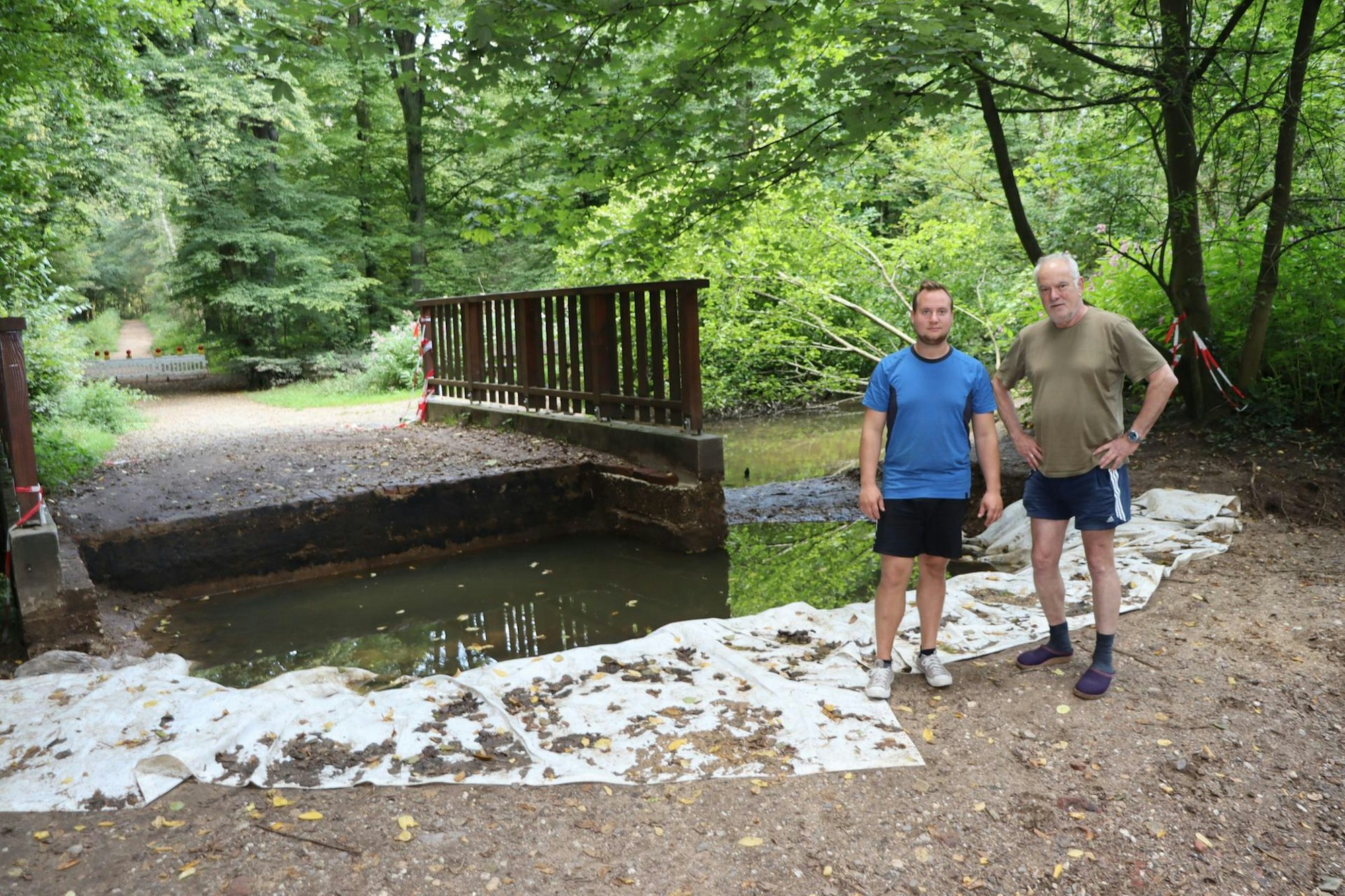 aef-Hochwasser-waldbad leute