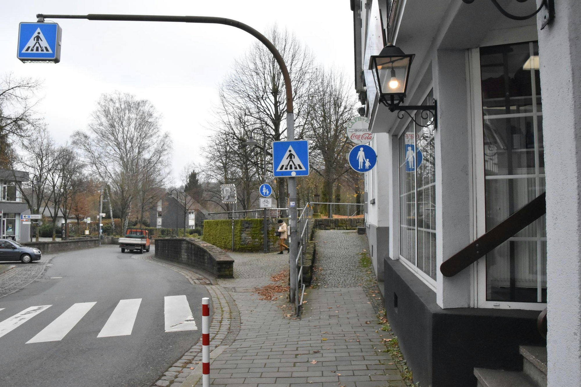 Aufgang_zur_Kirche_Much