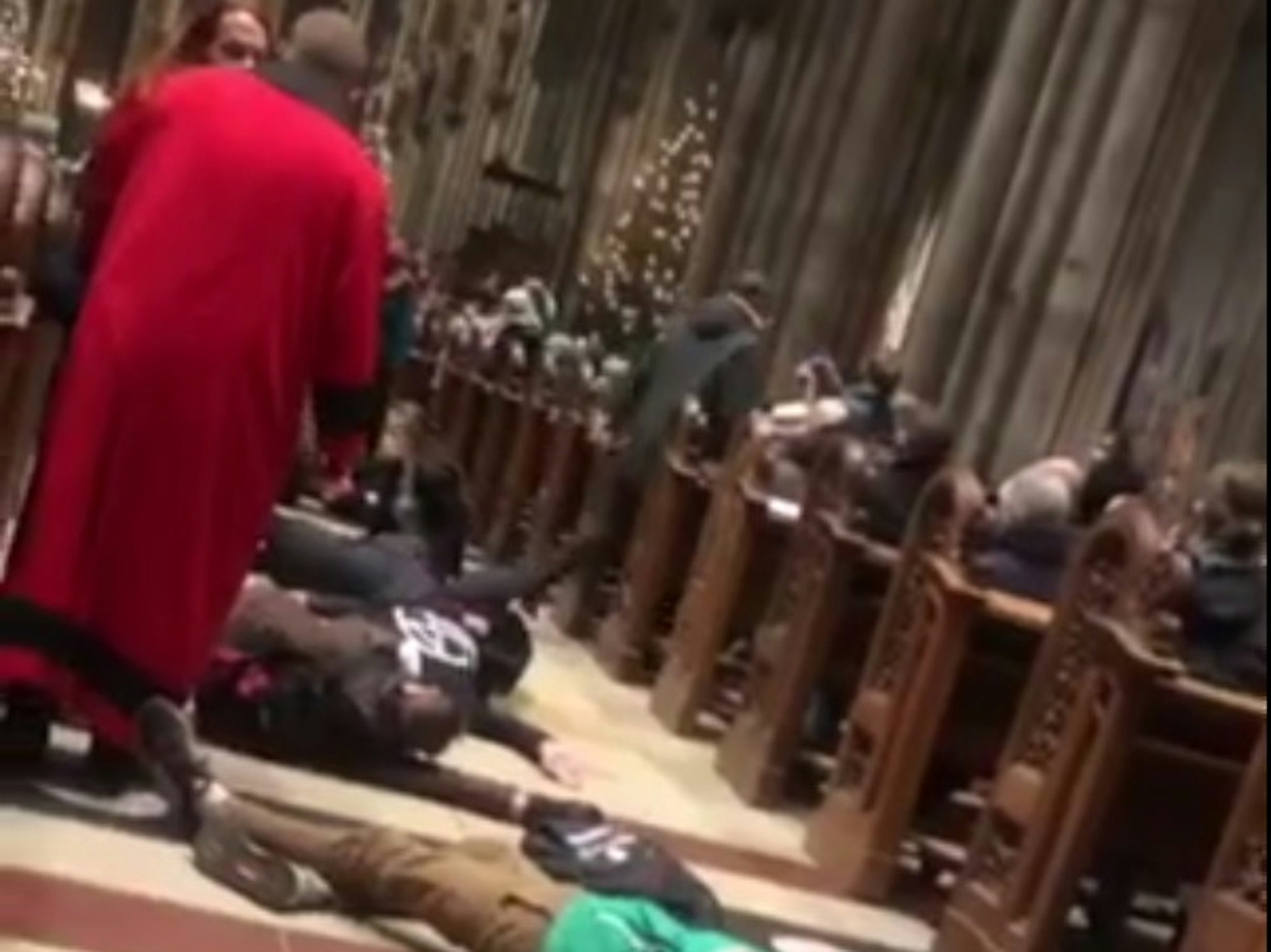 Dom Kirche Aktivisten