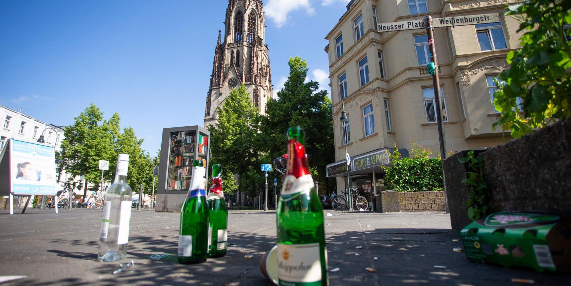 Neusser Platz müll