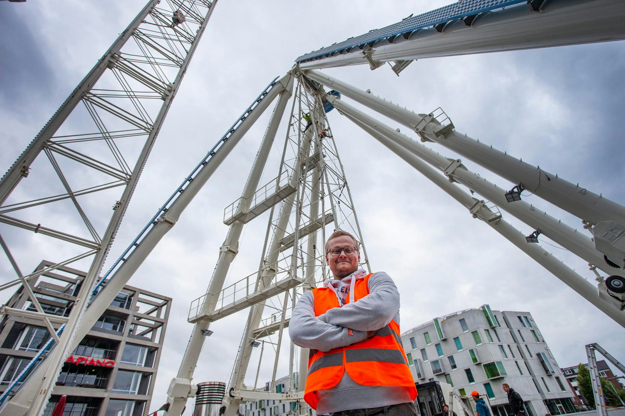 20200605_tb_Aufbau_Riesenrad_002