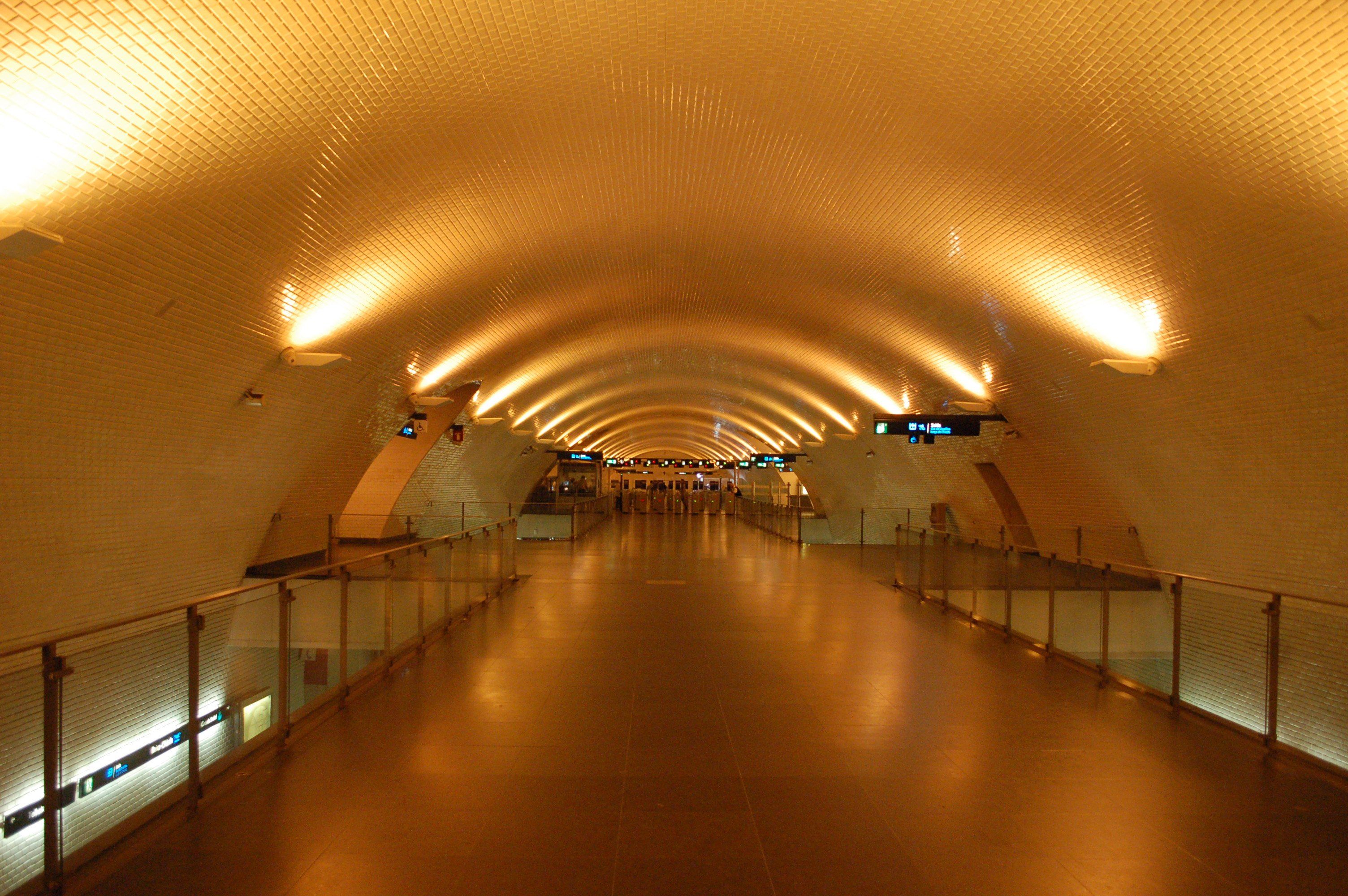 Tunnel