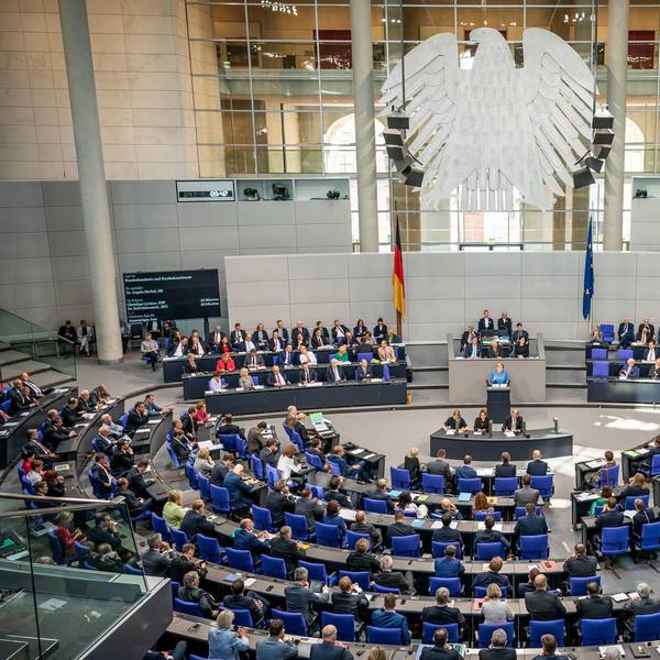 bundestag symbol sitzung