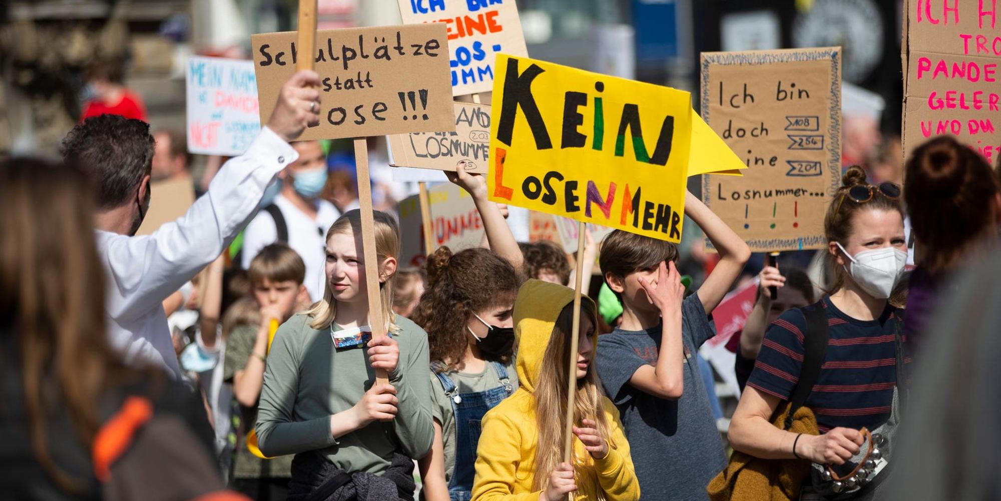 20220328_tb_Schuelerprotest_Anmeldeverfahren_003