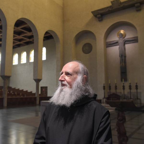 Anselm Grün in der Kirche Daniel Biskup