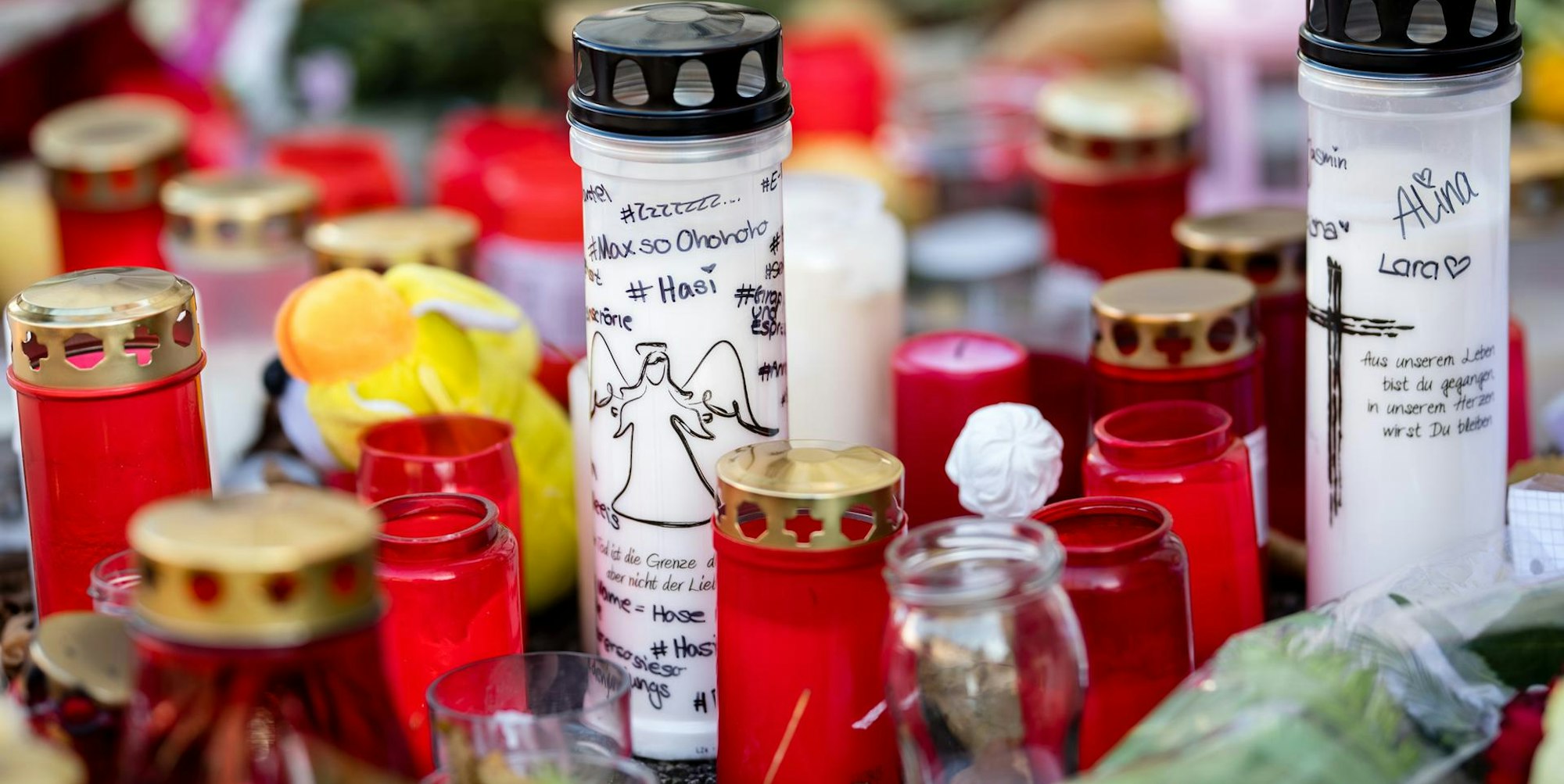 Raserunfall_Muenchen_Kerzen