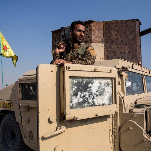 Soldat der Kurdenmiliz_Syrien