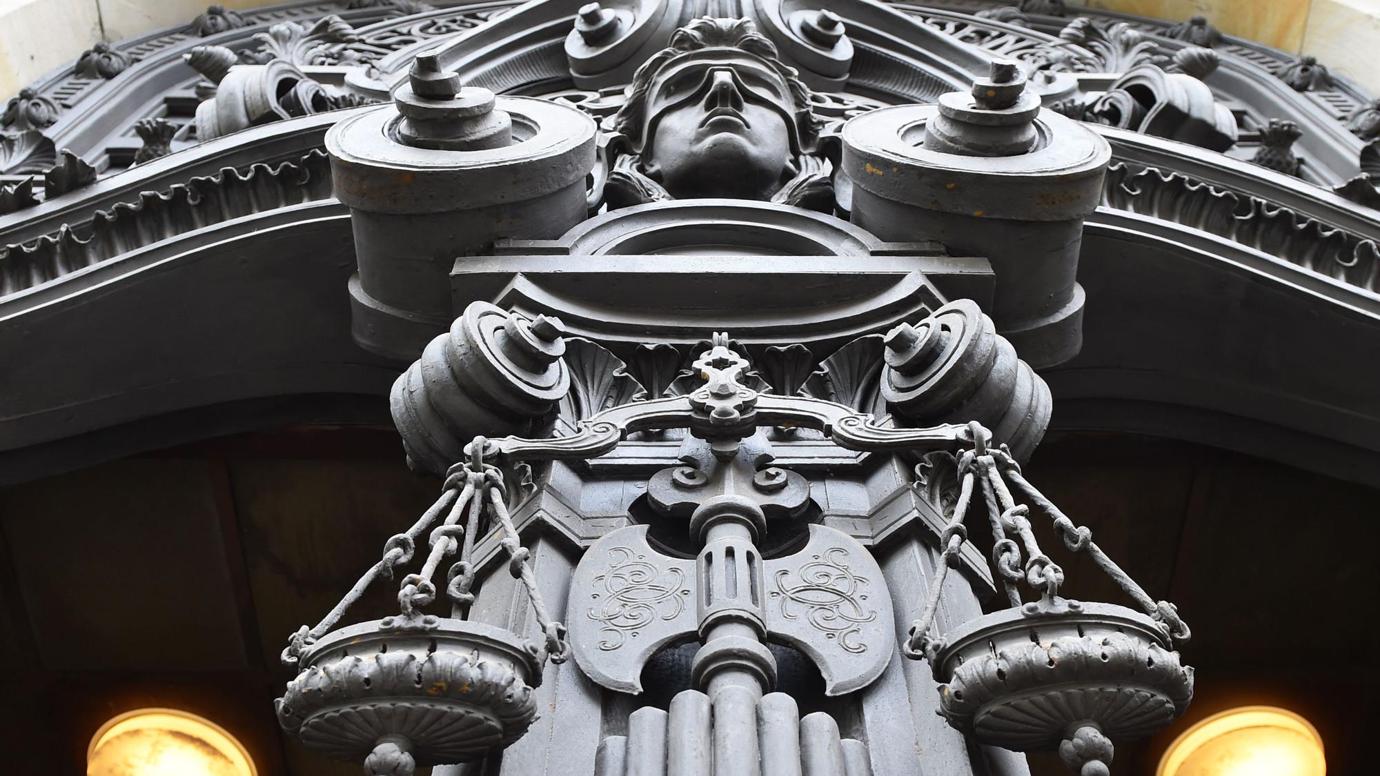Justitia am Gericht