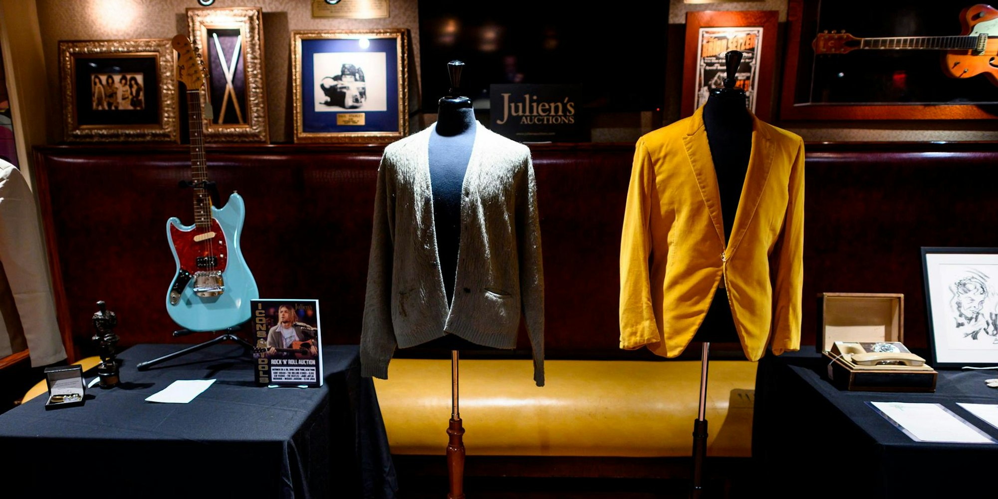 Cobains Strickjacke afp neu