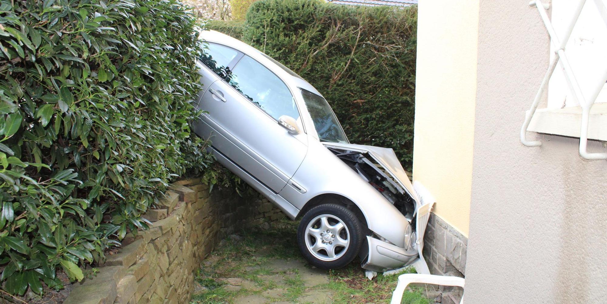 Polizei Mercedes Overath