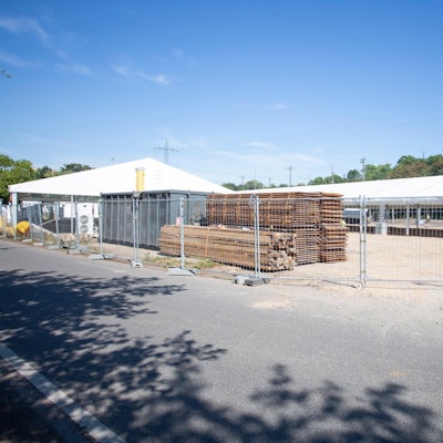 20220810_tb_Zeltstadt_Suedstadion_003