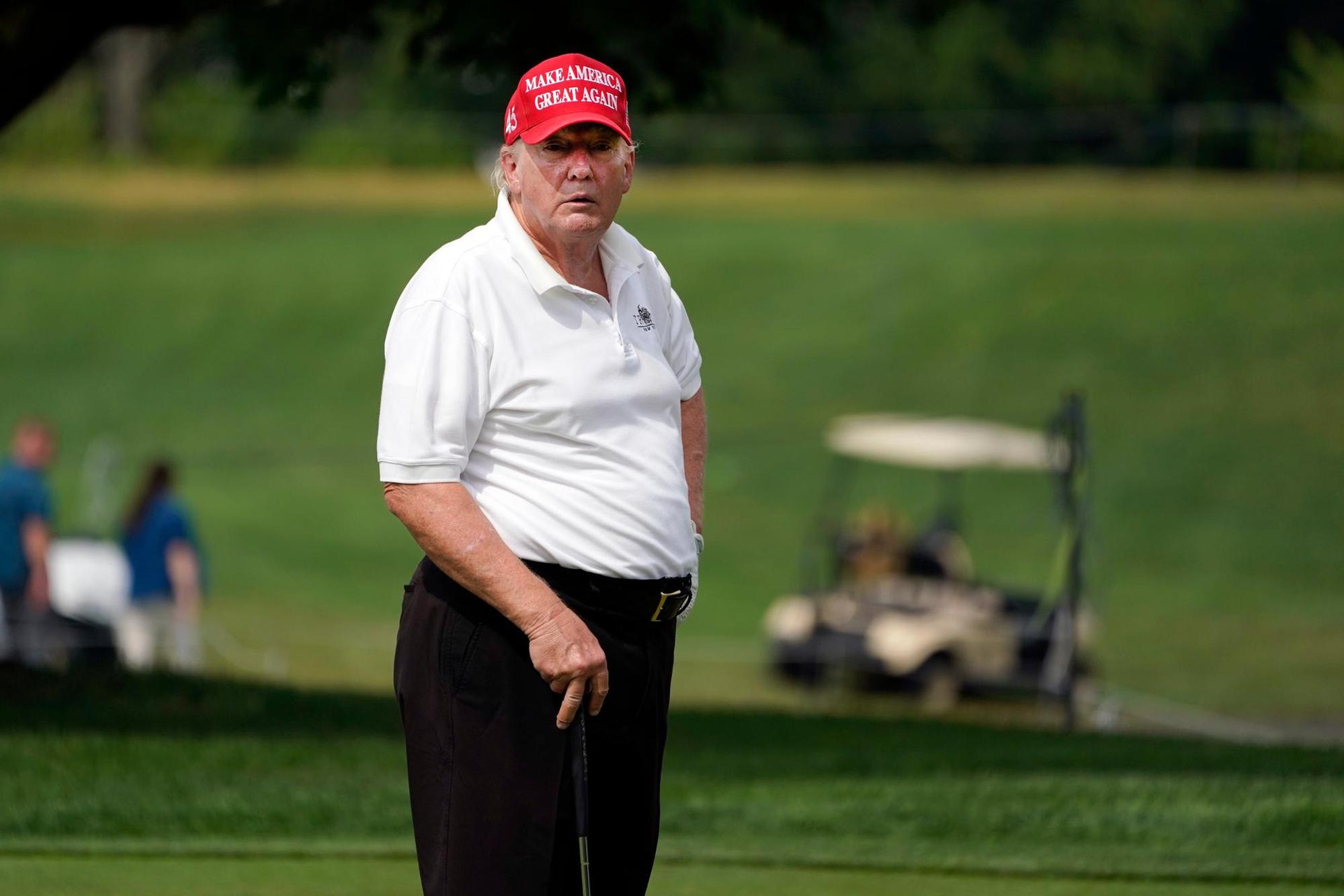 Trump Golf 3 ap 290722