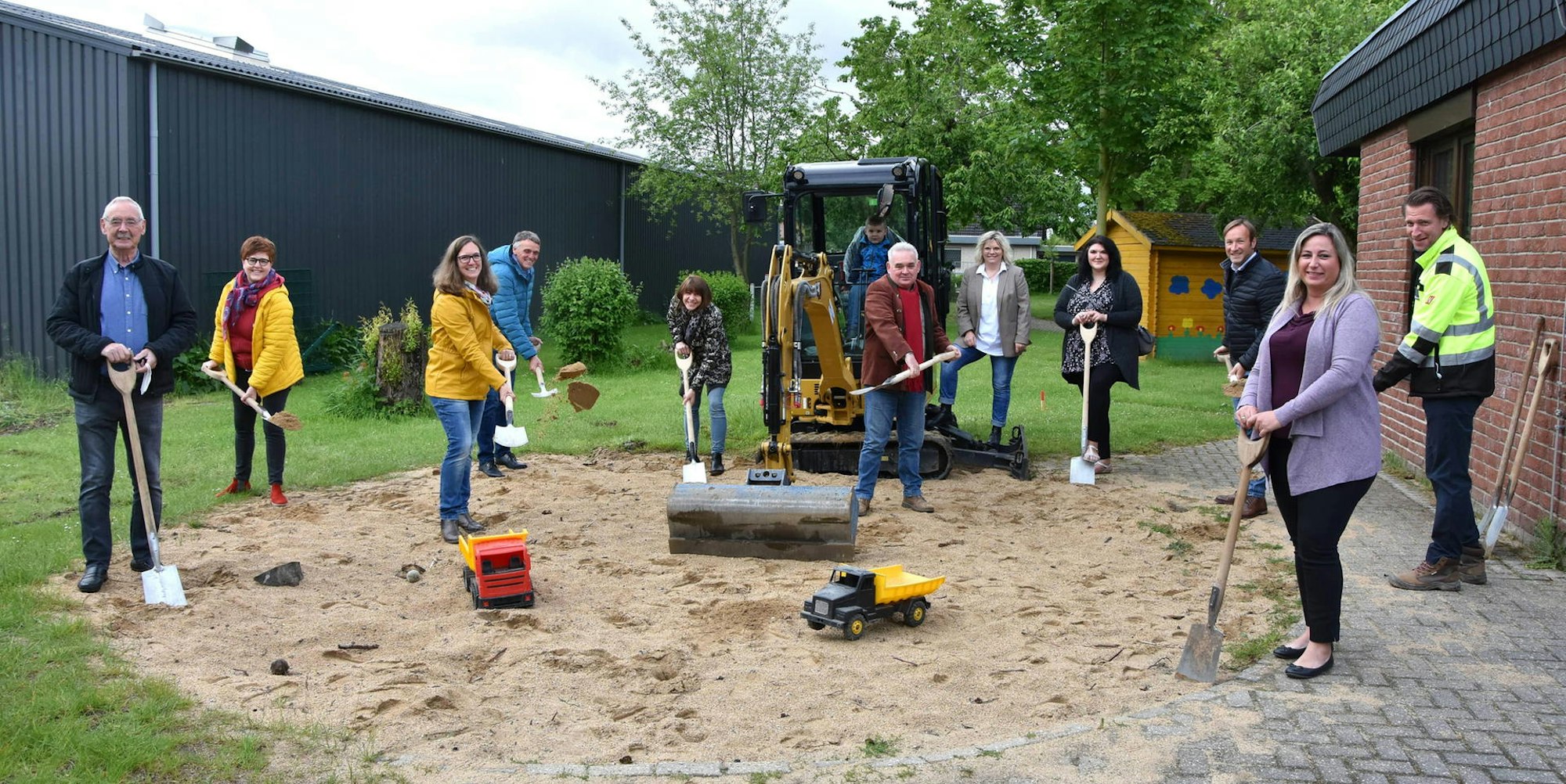 el-Spatenstich-Kita-Anbau-FTZ_(6)