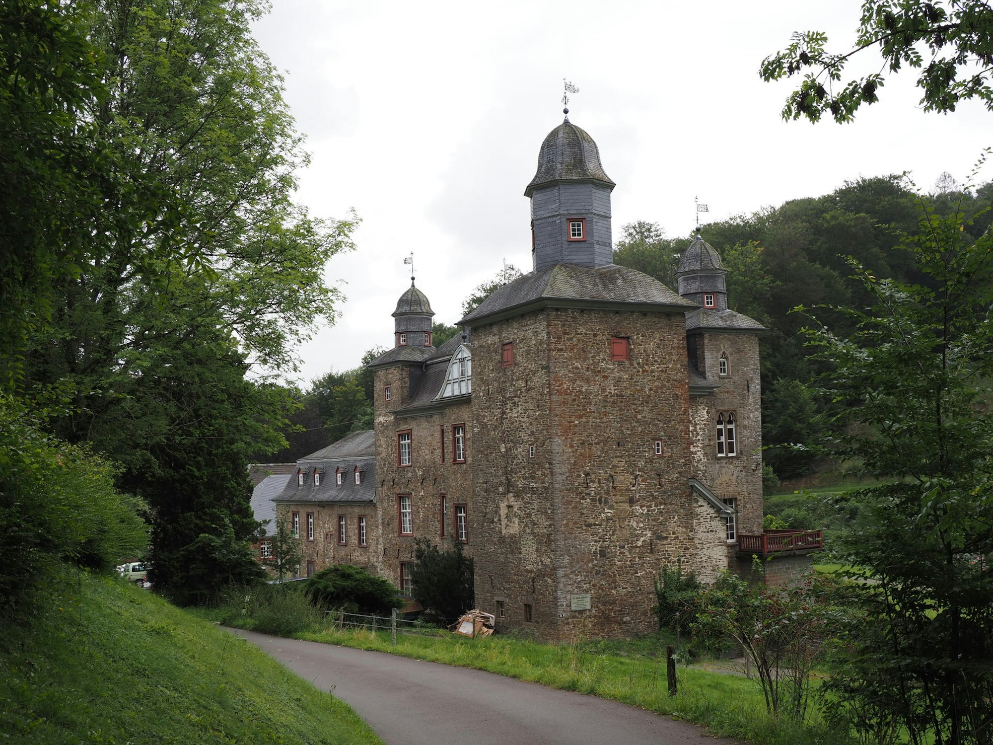 Wanderung Schloss Gimborn Bergisches Land 06 Schloss Gimborn