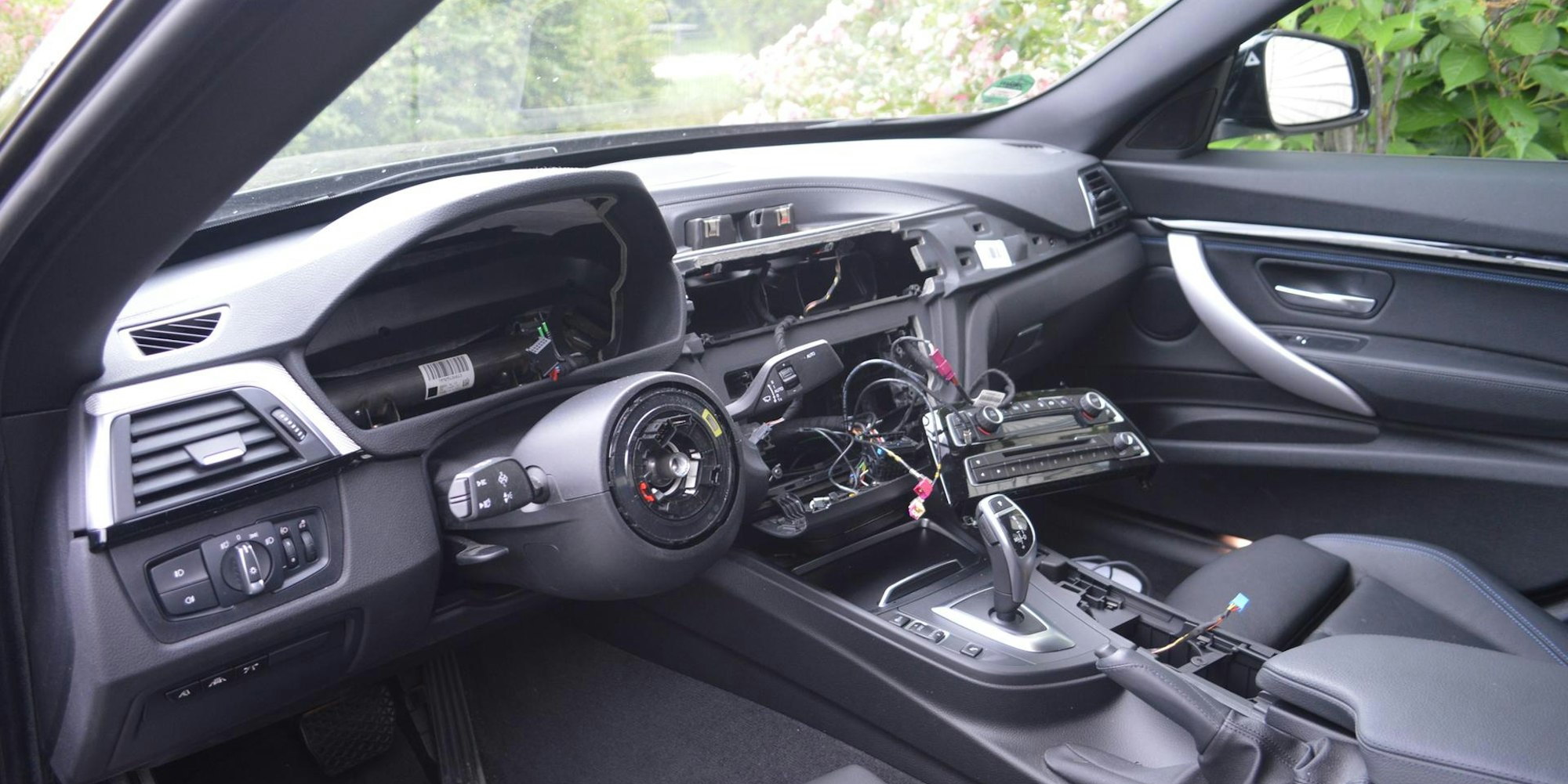 Polizei Wagen ausgeschlachtet Frechen