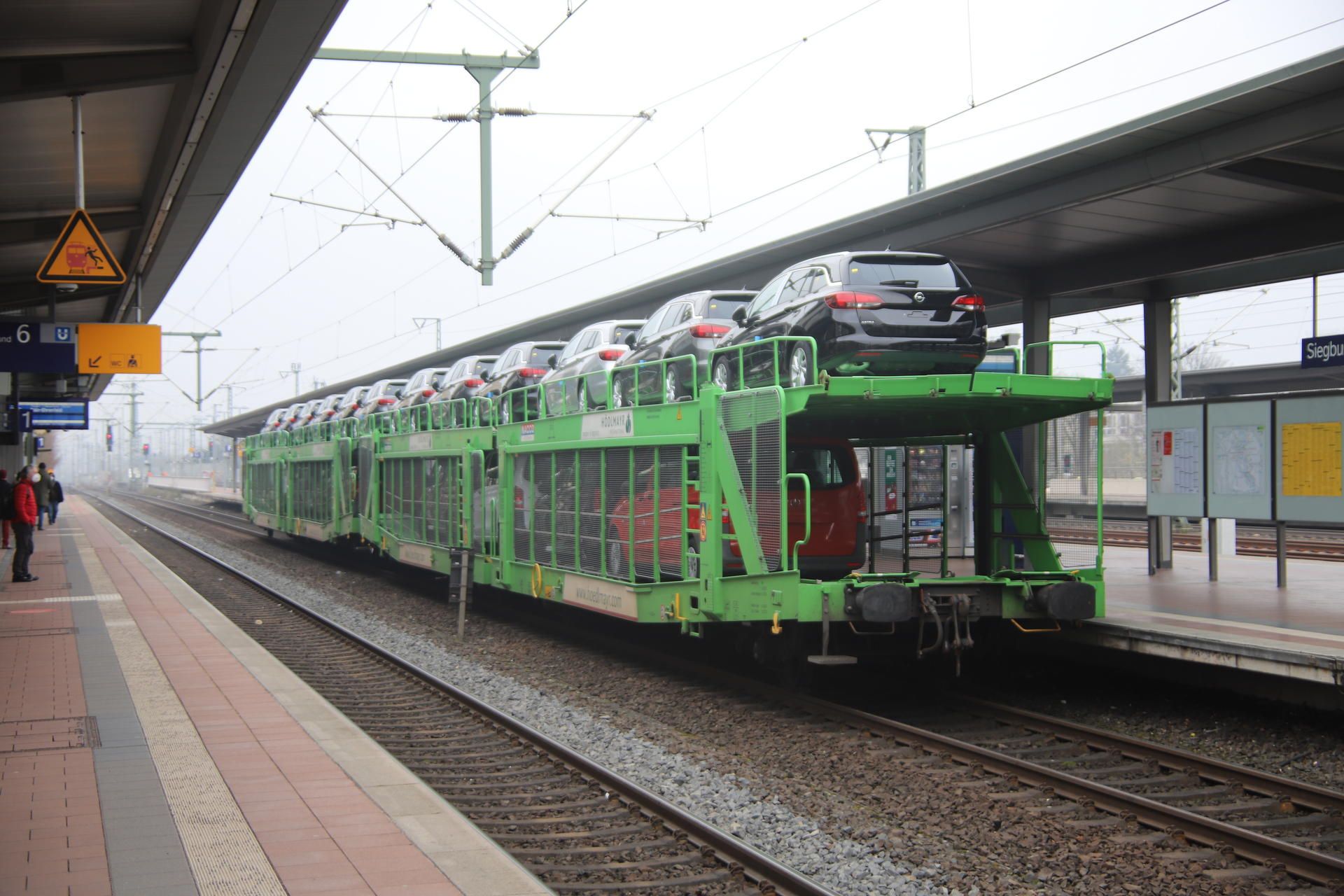 Siegburg Bahnhof Waggon