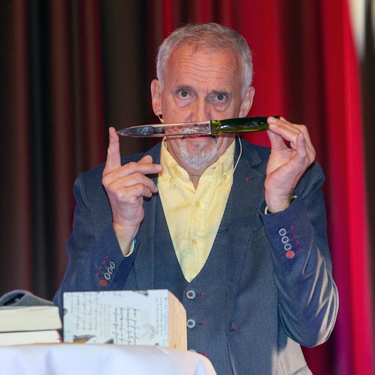 Jussi Adler Olson Glasdolch quer