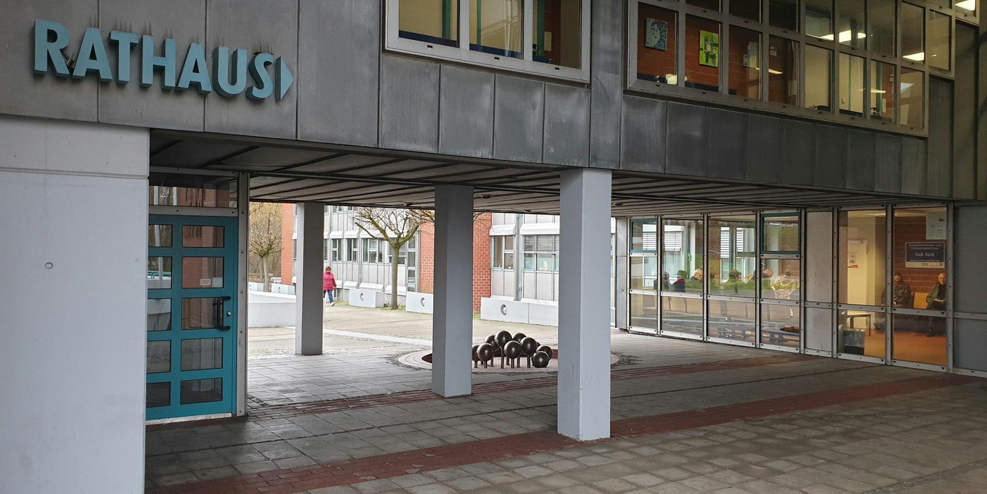 Hürther Rathaus 130220