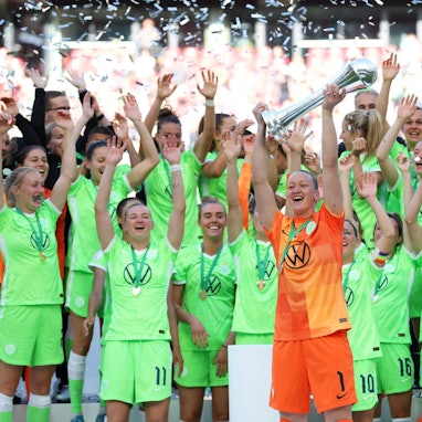 Wolfsburg Pokalsieger in Köln (1)