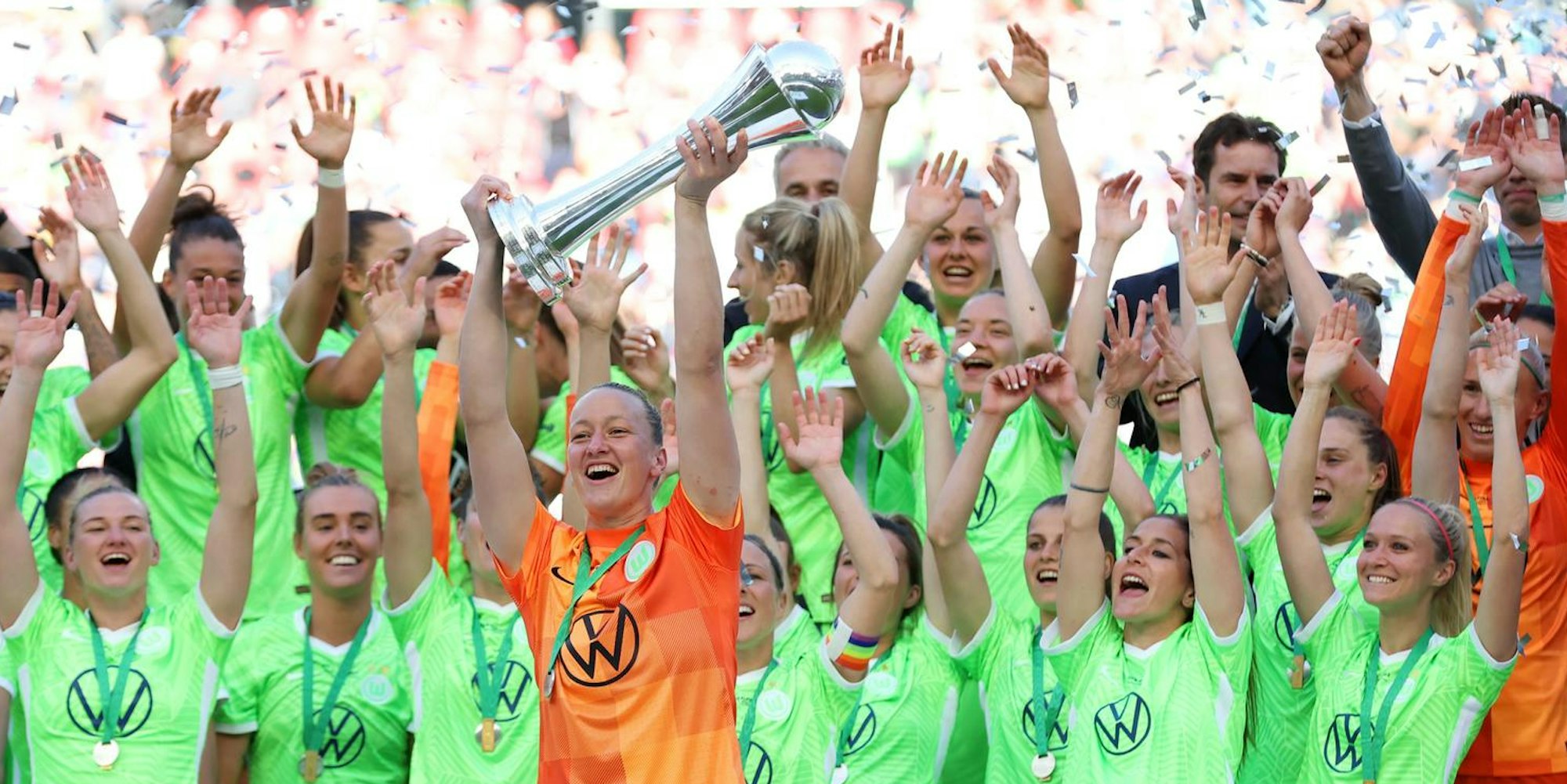 Wolfsburg Pokalsieger in Köln (1)