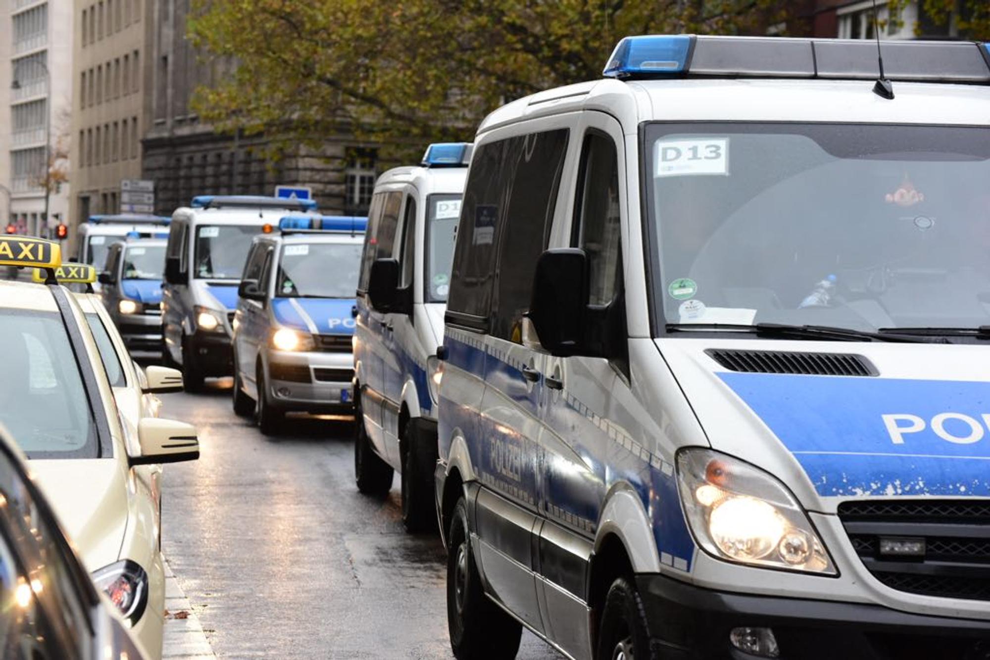 Polizei_am_Hbf