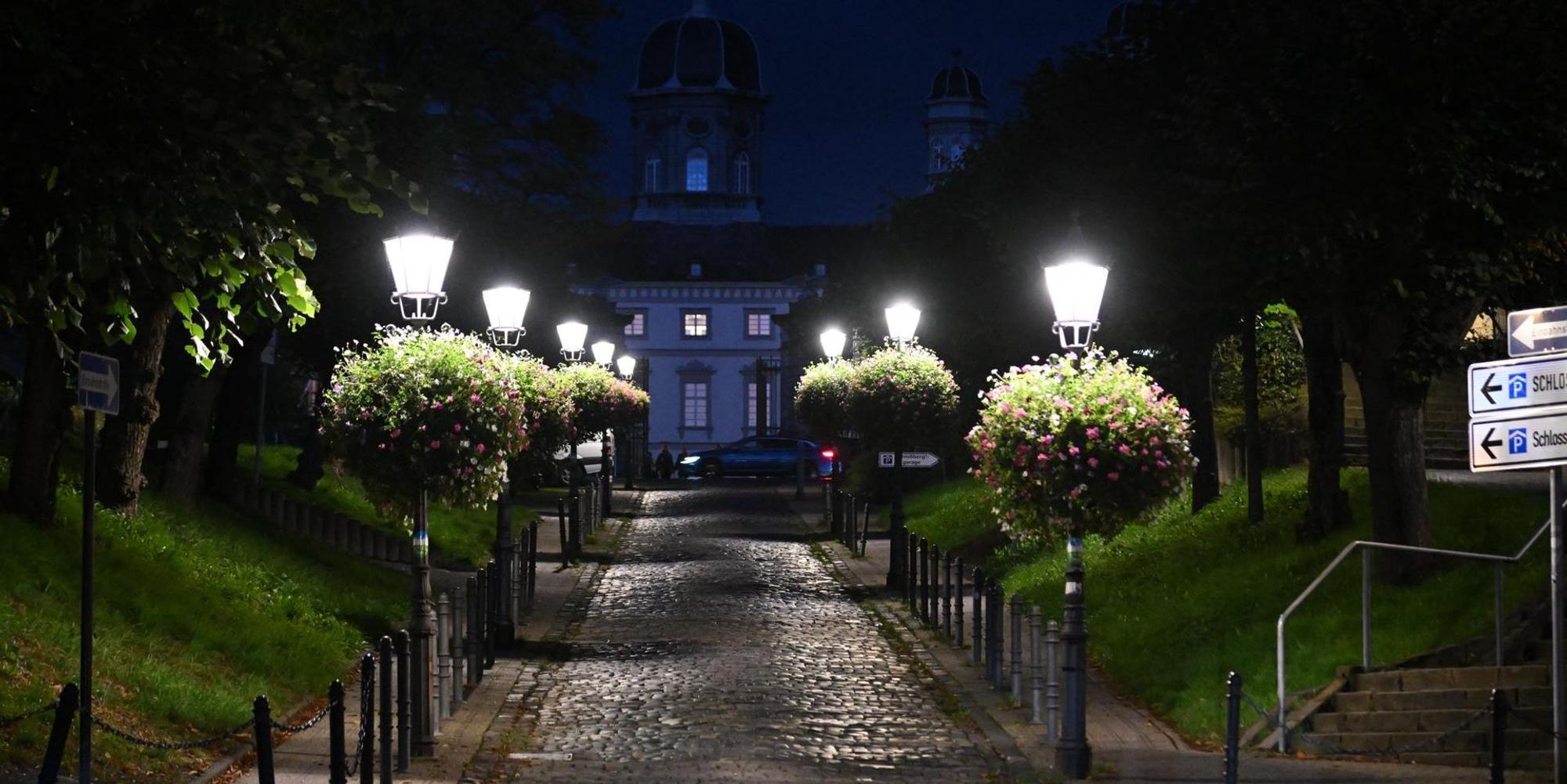 RB Straßenbeleuchtung Schloss