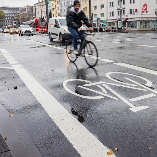 Radfahrer am Salierring