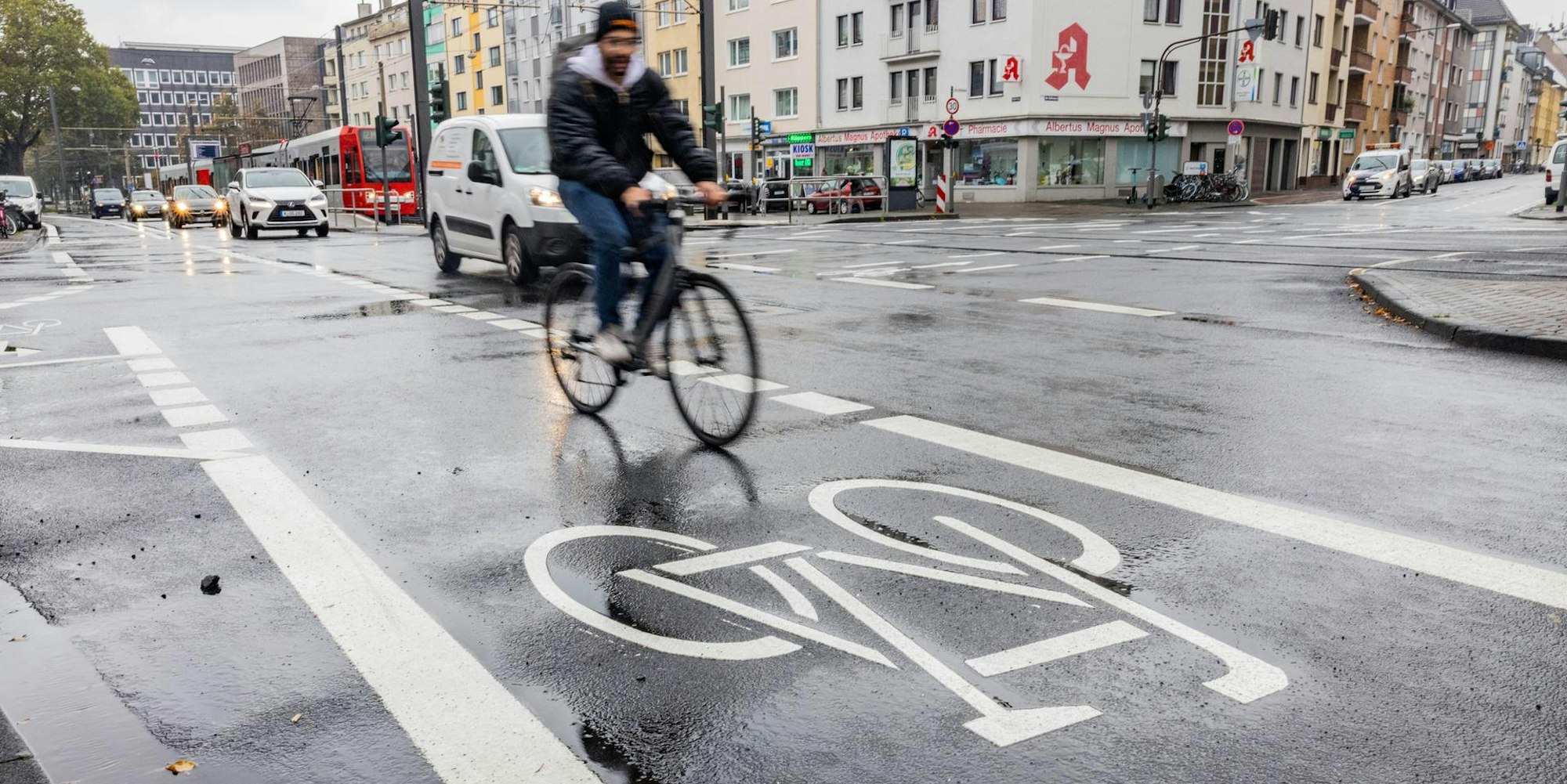 Radfahrer am Salierring