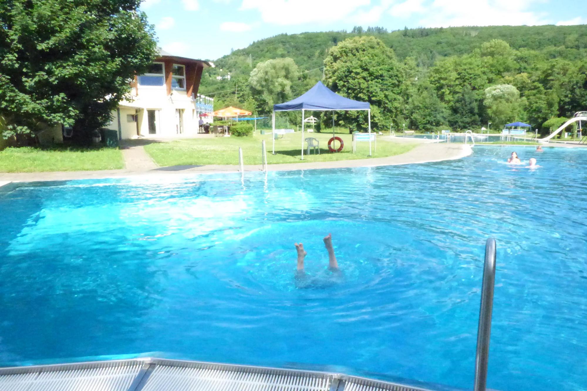 Schwimmbad in Heimbach 2