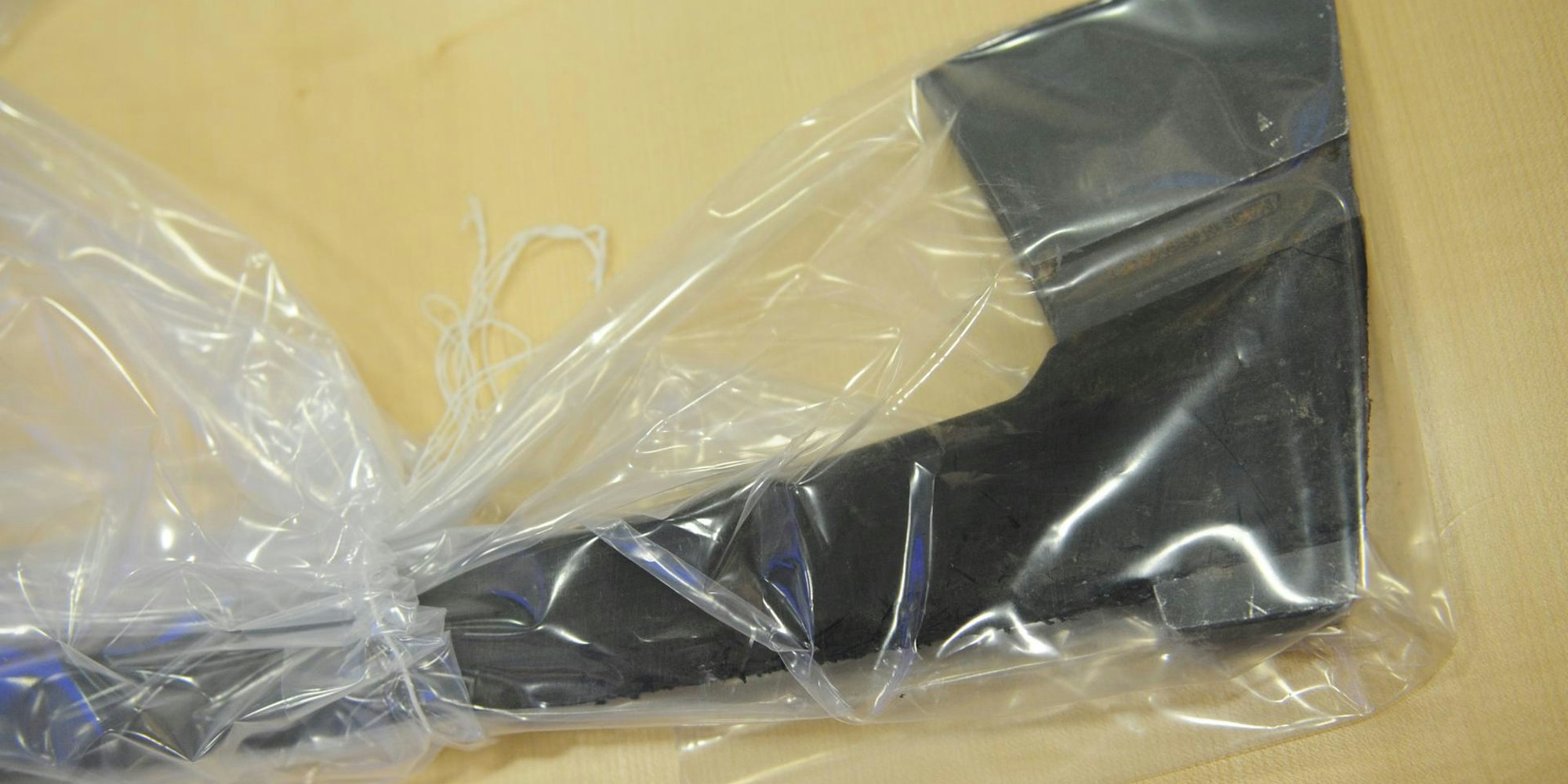 Axt als Tatwaffe in Folie